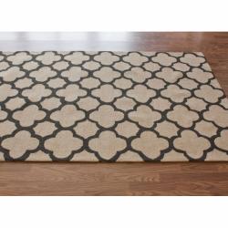 Handmade Luna Moroccan Trellis Beige Wool Rug (5' x 8')