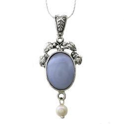 Sterling Silver White Freshwater Pearl and Blue Agate Necklace (5 mm)