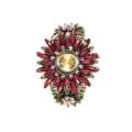 Shihao Women's 'Gorgeous Flower' Goldtone/ Pink Bracelet Watch