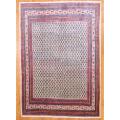 Persian Hand-knotted Sarouk Ivory/ Red Wool Rug (7'2 x 10'1)