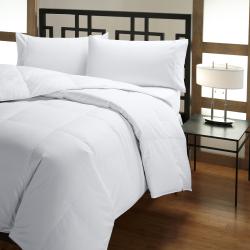 Oversized PrimaLoft Queen/ King-size Down Alternative Comforter