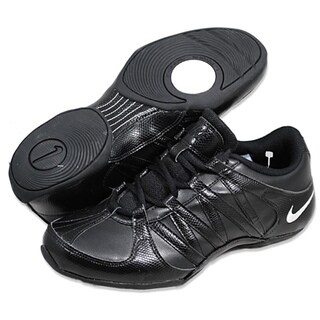 Nike Women's 'Musique IV' Black Athletic Shoes