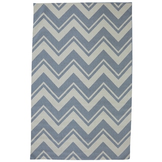 See Reviews Indoor/Outdoor Summer Chevron Rug (5' x 8')
