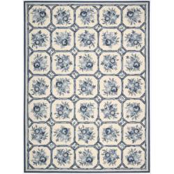 Hand-hooked Ivory Country Heritage Rug (8' x 11')