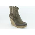 Diesel Women's Unkle Jessy Browns Boots (Size 7.5)