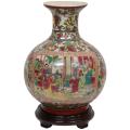 Oriental Home Porcelain 14-inch Rose Medallion Vase (China)