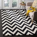 Safavieh Handmade Cambridge Chevron Black Wool Rug (4' x 6')