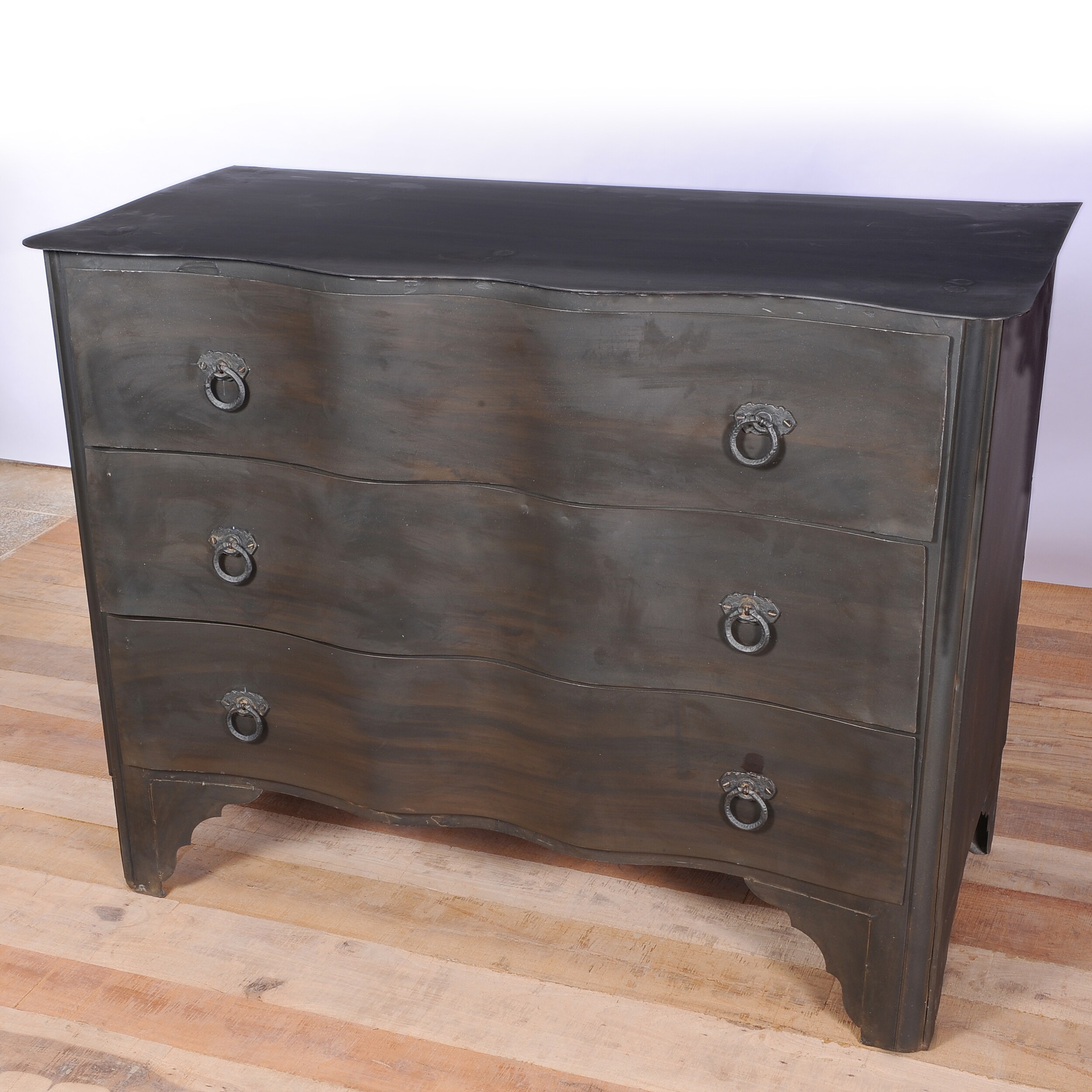 Kanha Wave Three-Drawer Dresser (India)