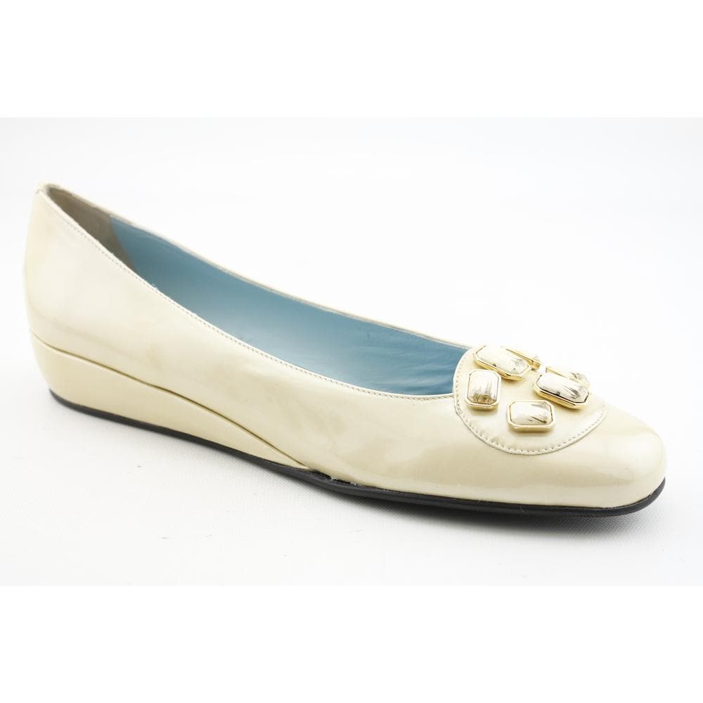 Narrow Shoes For Women
