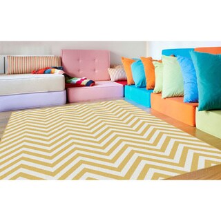 Metropolis Yellow and White Chevron Area Rug (5'3 x 7'3)