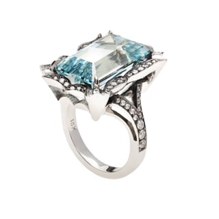 18k Gold Aquamarine and 1/2ct TDW Diamond Gothic Ring (G, VS2)