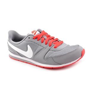 Nike Women's 'GTS '09' Leather Athletic Shoe