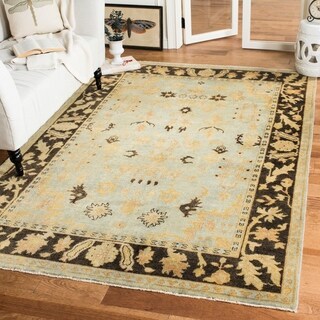 Safavieh Hand-knotted Oushak Brown Wool Rug (10' x 14')