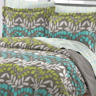 Leaves 7-piece Bed in a Bag with Sheet Set