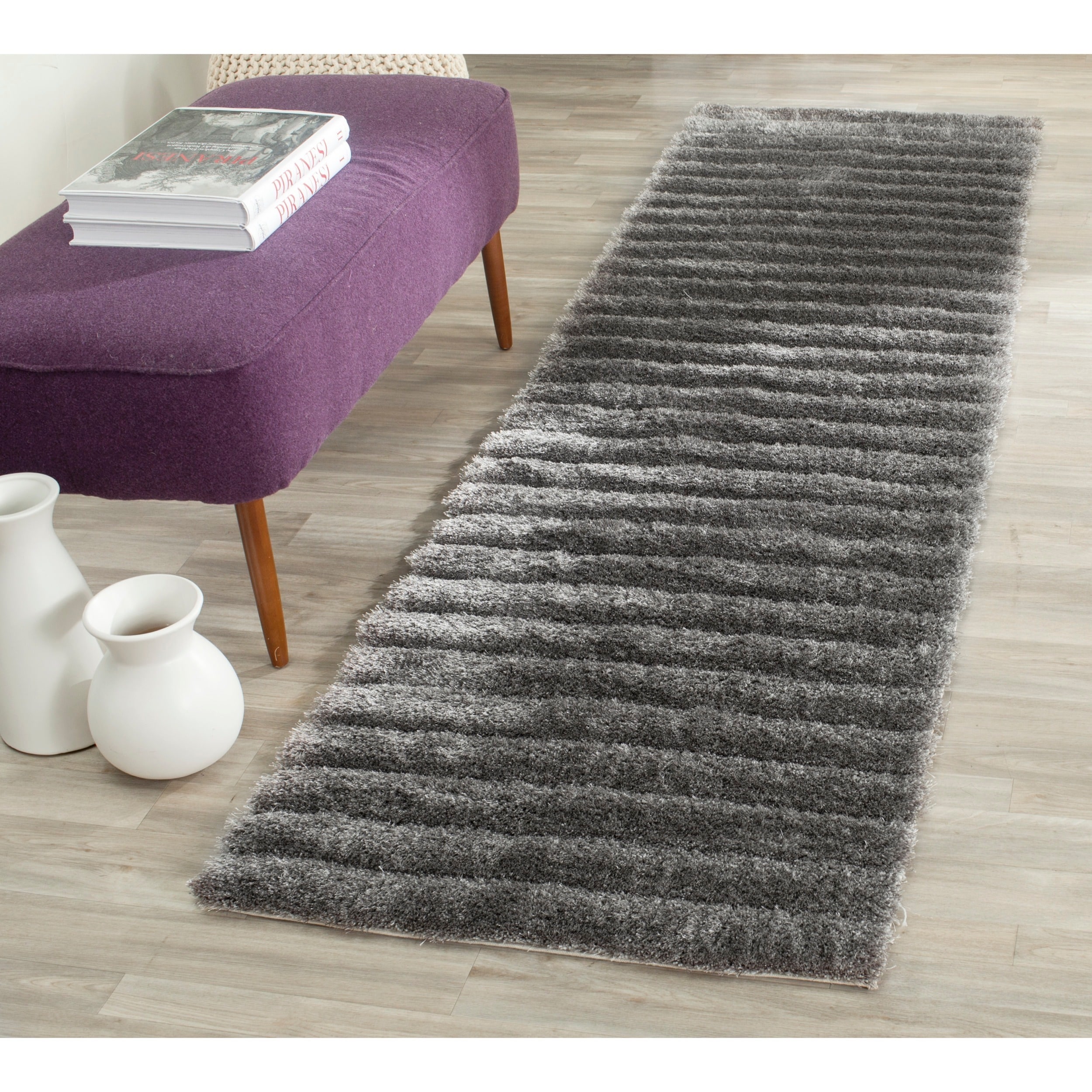 Safavieh Handmade Shag Silver Polyester Rug (26 X 4)