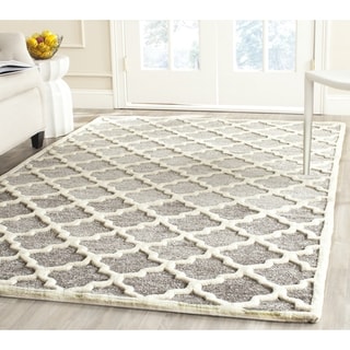 See Reviews Safavieh Handmade Precious Silver Wool/ Polyester Rug (8'9 x 12')