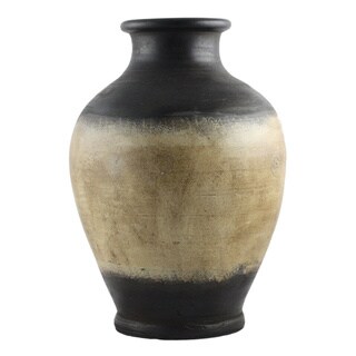 Low Price Hand-thrown Terracotta Pot (India)