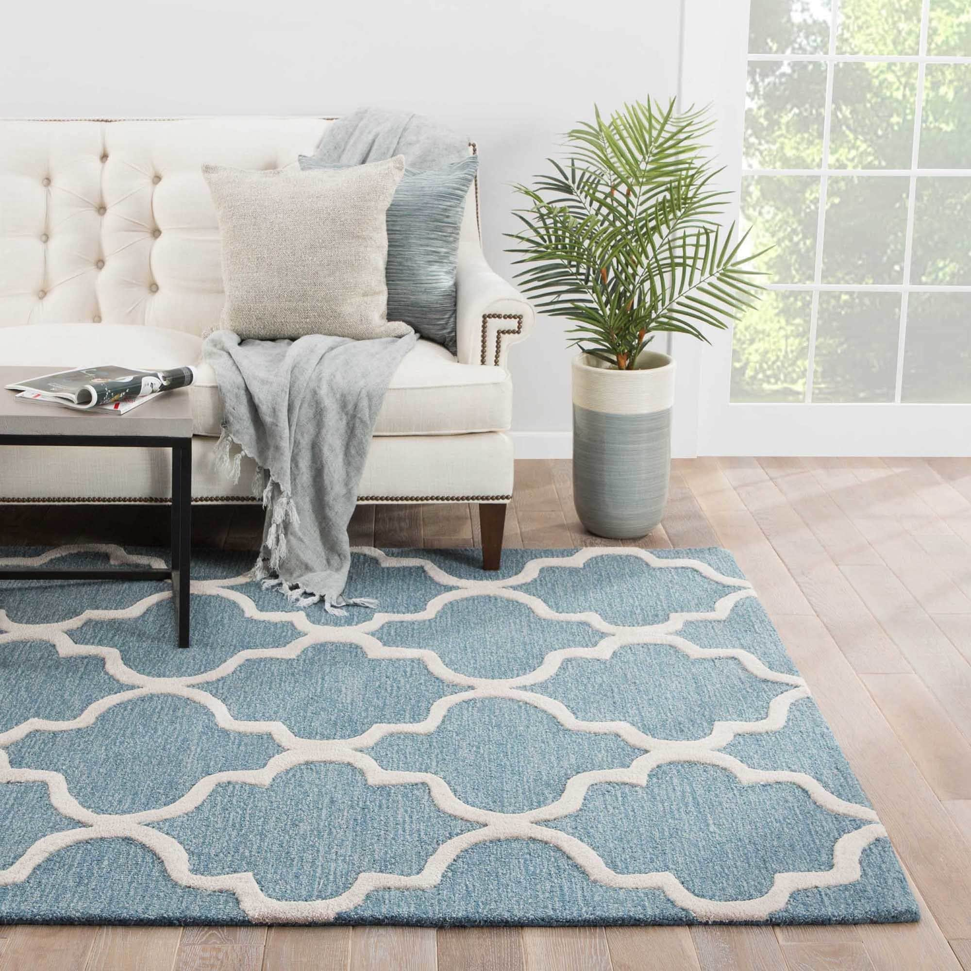 Handmade Geometric pattern Blue/ Ivory Wool Accent Rug (2 X 3)