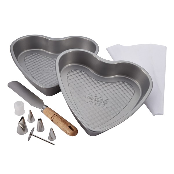 Cake Boss Professional Bakeware 10-piece Santa and Heart Bakeware Set