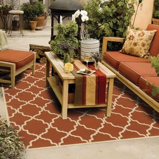 ( ._.) Indoor/ Outdoor Lattice Polypropylene Rug (8'6 x 13')