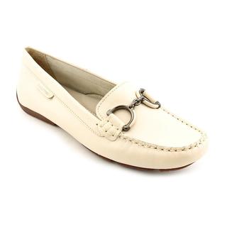 Hush Puppies Women's 'Cora' Leather Casual Shoes - Overstock ...