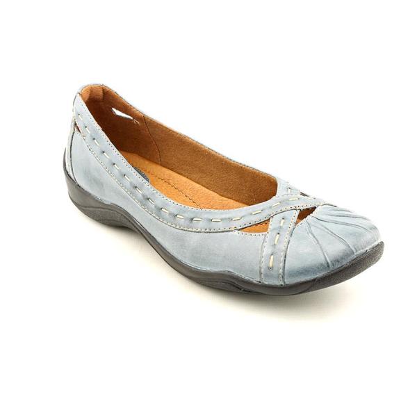 casual flats by clarks