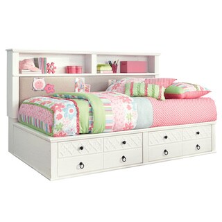 --->  Iseydona White Storage Bed Set