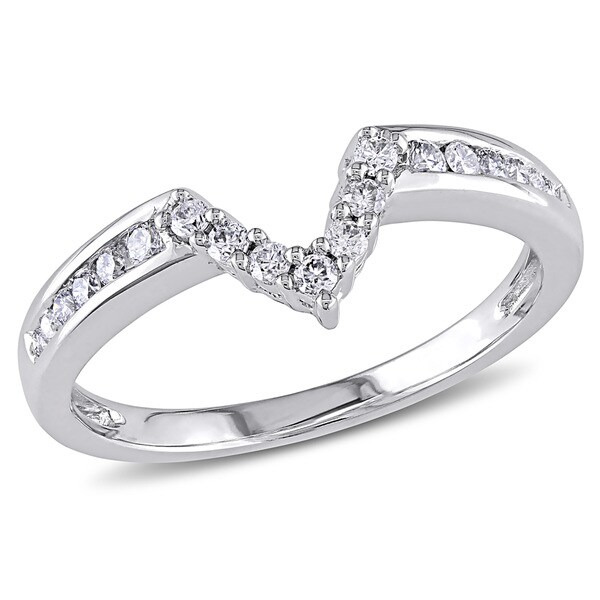 عکس+کیر+لای+سینه ... White Gold 1/5ct TDW Curved 'V' Diamond Band (H-I, I2-I3) - 10% Off