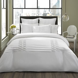 ( ._.) City Scene Triple Diamond White Comforter Set