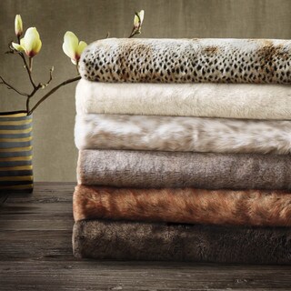 (_ _ ) Madison Park Signature Luxury Faux Fur Throw in Gift Box