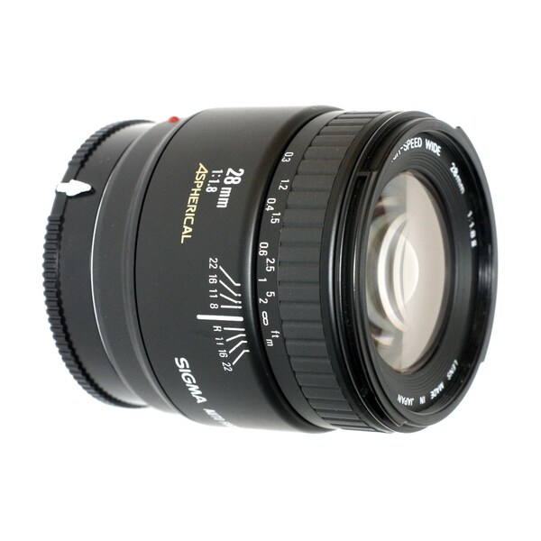 Sigma Wide Angle 28mm f/1.8 EX DG DF Macro Lens for Nikon AF-D