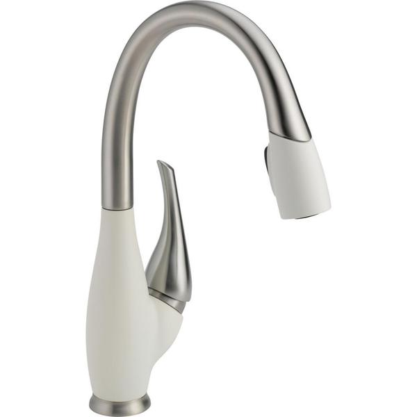 Delta Fuse Single Handle Pull-down Kitchen Faucet