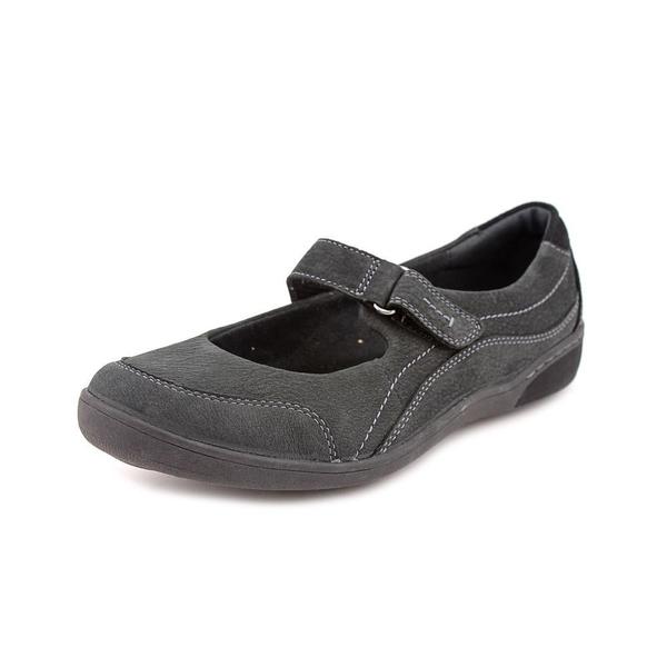 Women’s Shoes Find helpful customer reviews and review ratings for Privo Women's Poppy Bloom, Black, B-Medium at realmmaster-radio.ga Read honest and unbiased product reviews from our users.