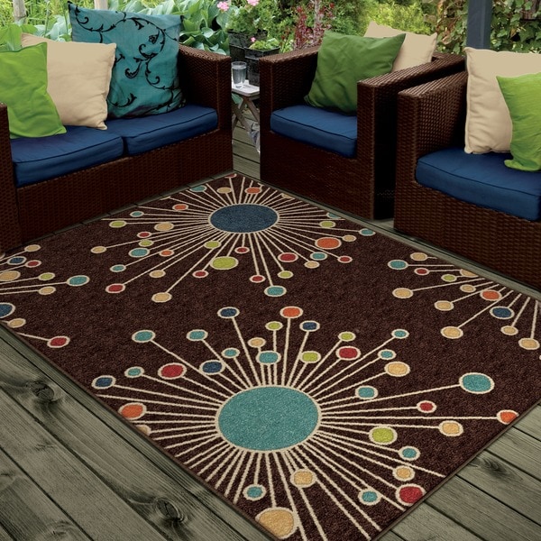 Indoor/ Outdoor Promise Collection Revati Brown Olefin Indoor/Outdoor