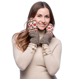 Laundromat Norwegian Mittens