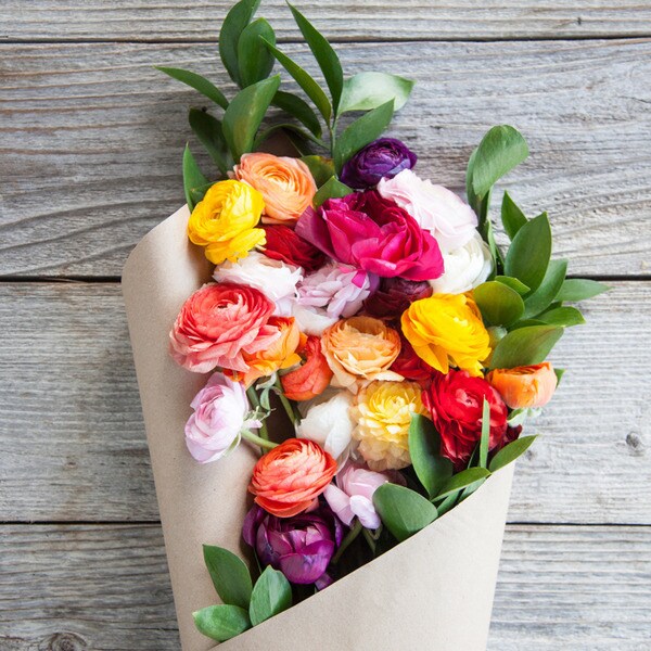The Bouqs Volcano Collection 'Cake and Cream' Deluxe Ranunculus Bouquet