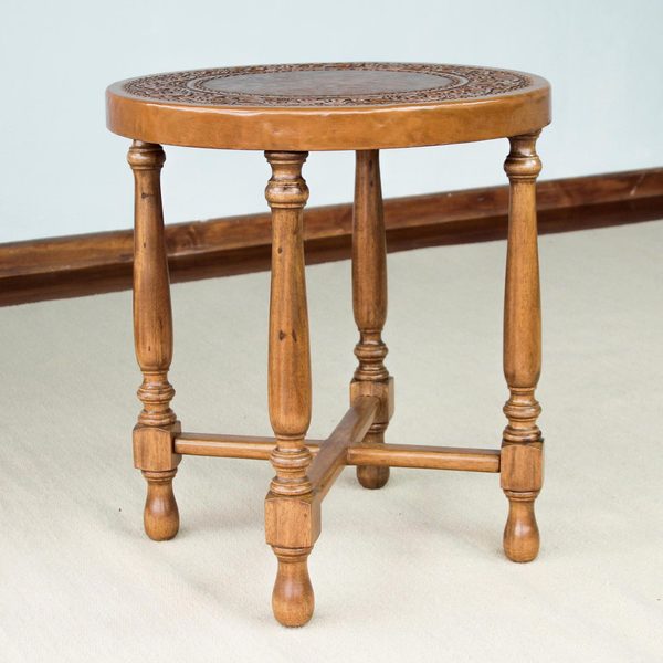 Handcrafted Wood Leather 'Colonial Light' Accent Table (Peru