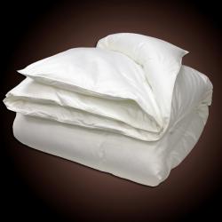 All-season Microfiber Feather Blend Comforter