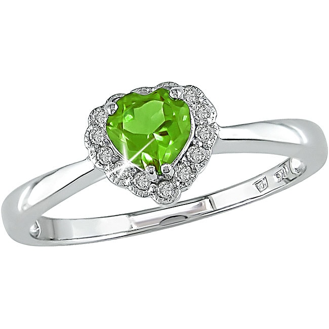 10k White Gold Peridot and Heart shaped Ring MSRP $389 