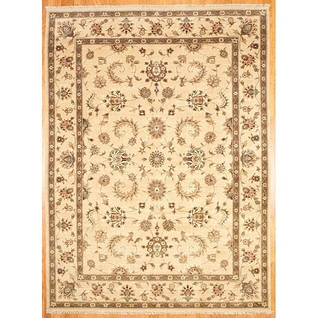 Afghan Hand knotted Beige Oushak Wool Rug (85 x 115)