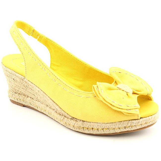 Naturalizer Women's Bola Yellow Sandals - Overstockâ„¢ Shopping ...