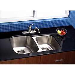 Stainless Steel 31.5-inch Undermount Kitchen Sink