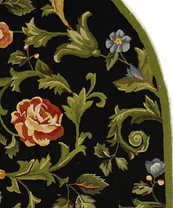 Hand-hooked Garden of Eden Black Wool Rug (7'6 x 9'6 Oval)