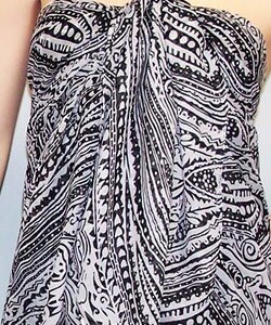 Symphony Designs Black and White Beach Wrap (Set of 2)