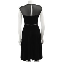 London Times Women's Sleeveless Velvet Dress
