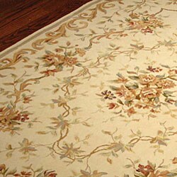 Handmade Paradise Bouquet Ivory Wool and Silk Rug (5' x 8')