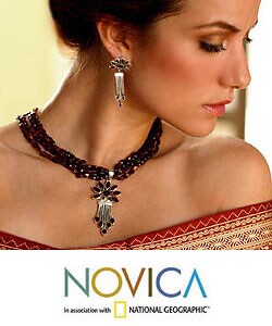 Sterling Silver 'Daisy Passion' Garnet Jewelry Set (India)
