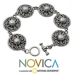 Sterling Silver 'Moon Flower' Pearl Bracelet (Indonesia)