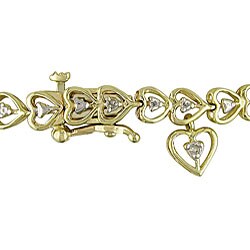 10k Gold 1/10ct TDW Diamond Heart Link Bracelet (K-L, I3)