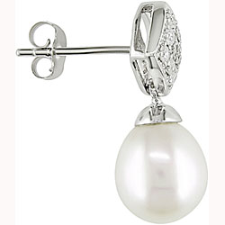 14k Gold 1/4ct TDW Diamond/ FW Pearl Earrings (7-8 mm) (H-I, I1-I2)